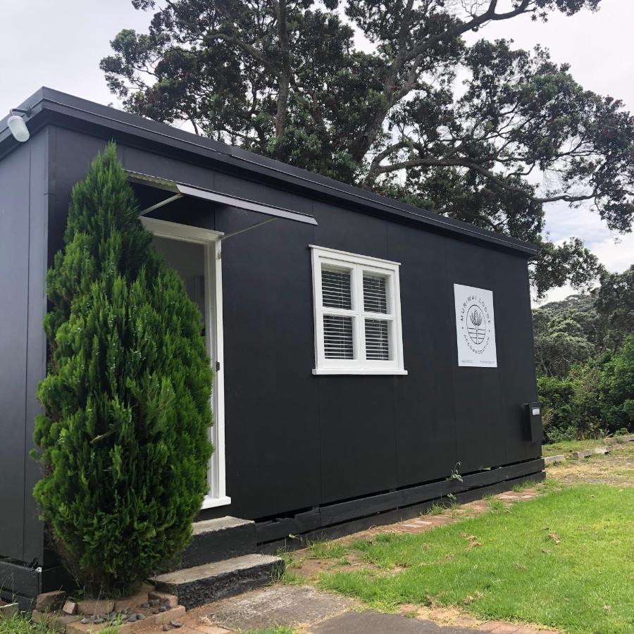 Muriwai Lodge ภายนอก รูปภาพ
