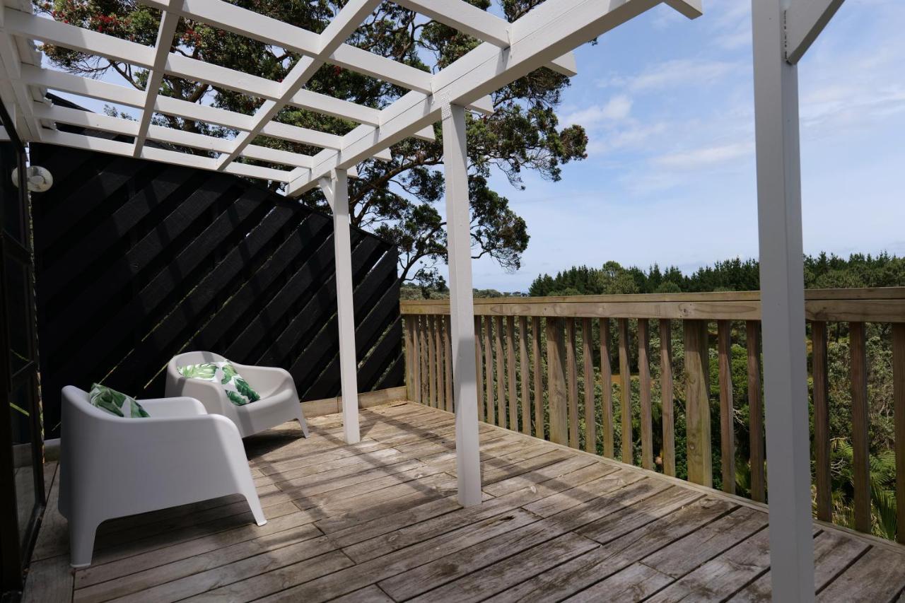 Muriwai Lodge ภายนอก รูปภาพ