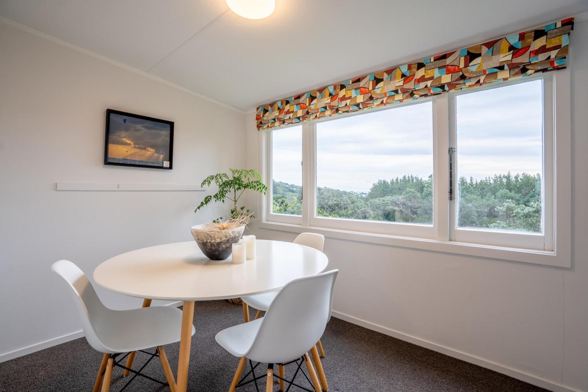 Muriwai Lodge ภายนอก รูปภาพ