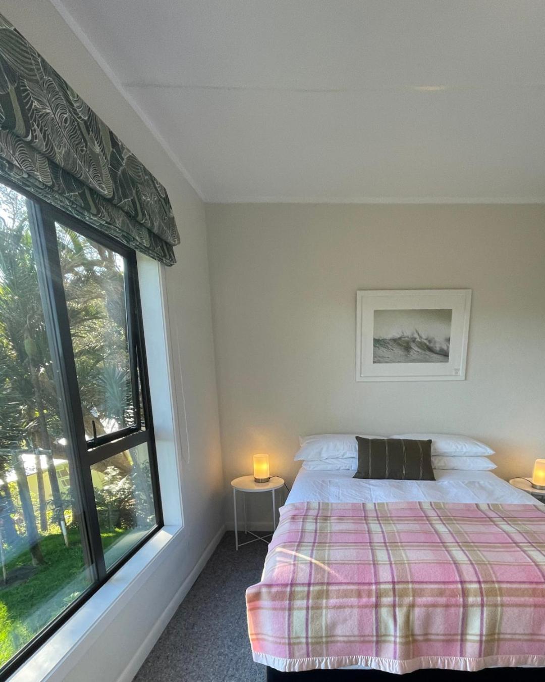 Muriwai Lodge ภายนอก รูปภาพ