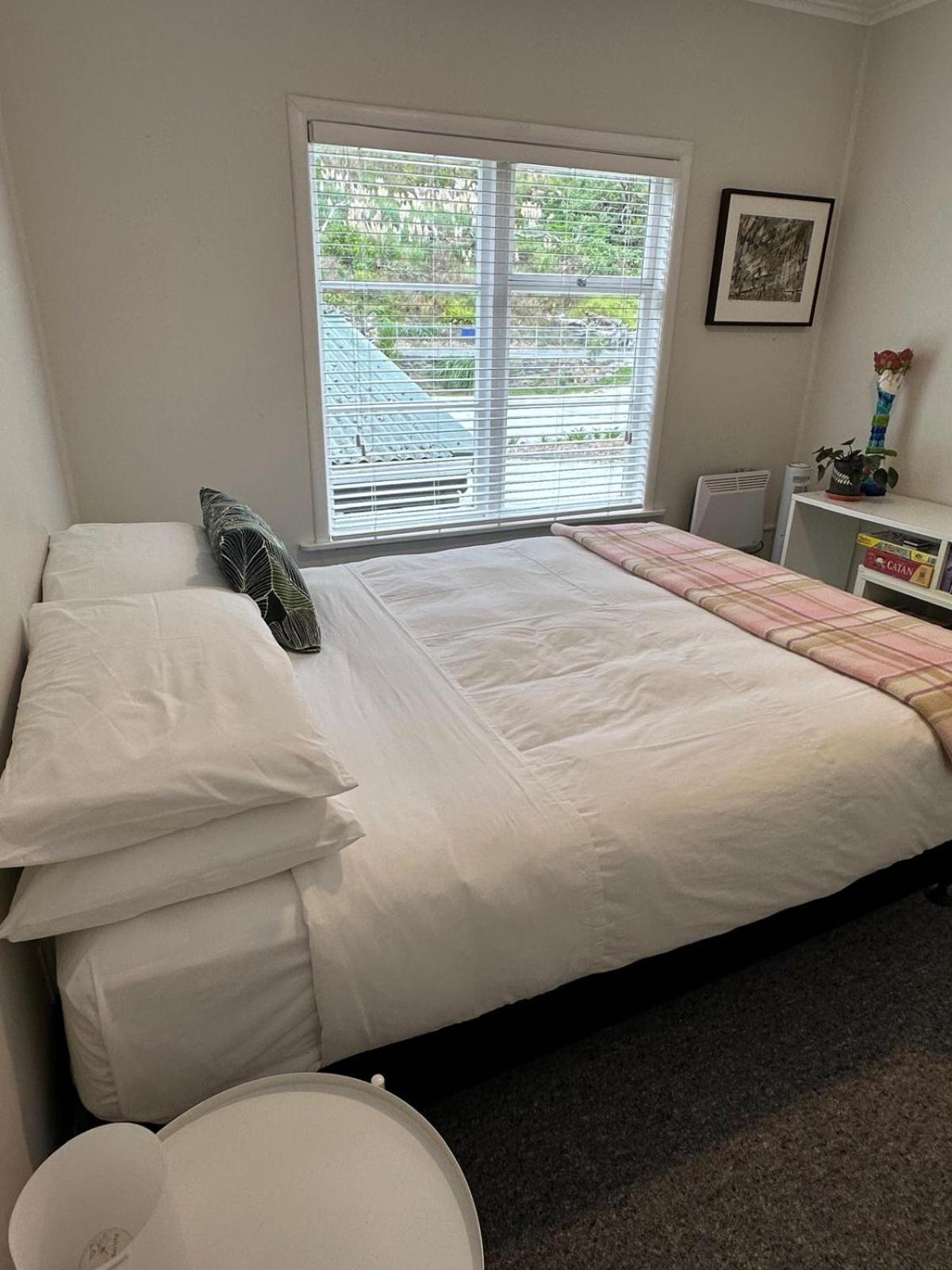 Muriwai Lodge ภายนอก รูปภาพ