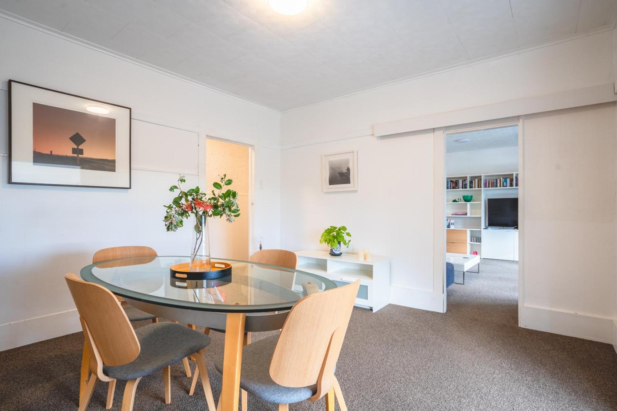 Muriwai Lodge ภายนอก รูปภาพ