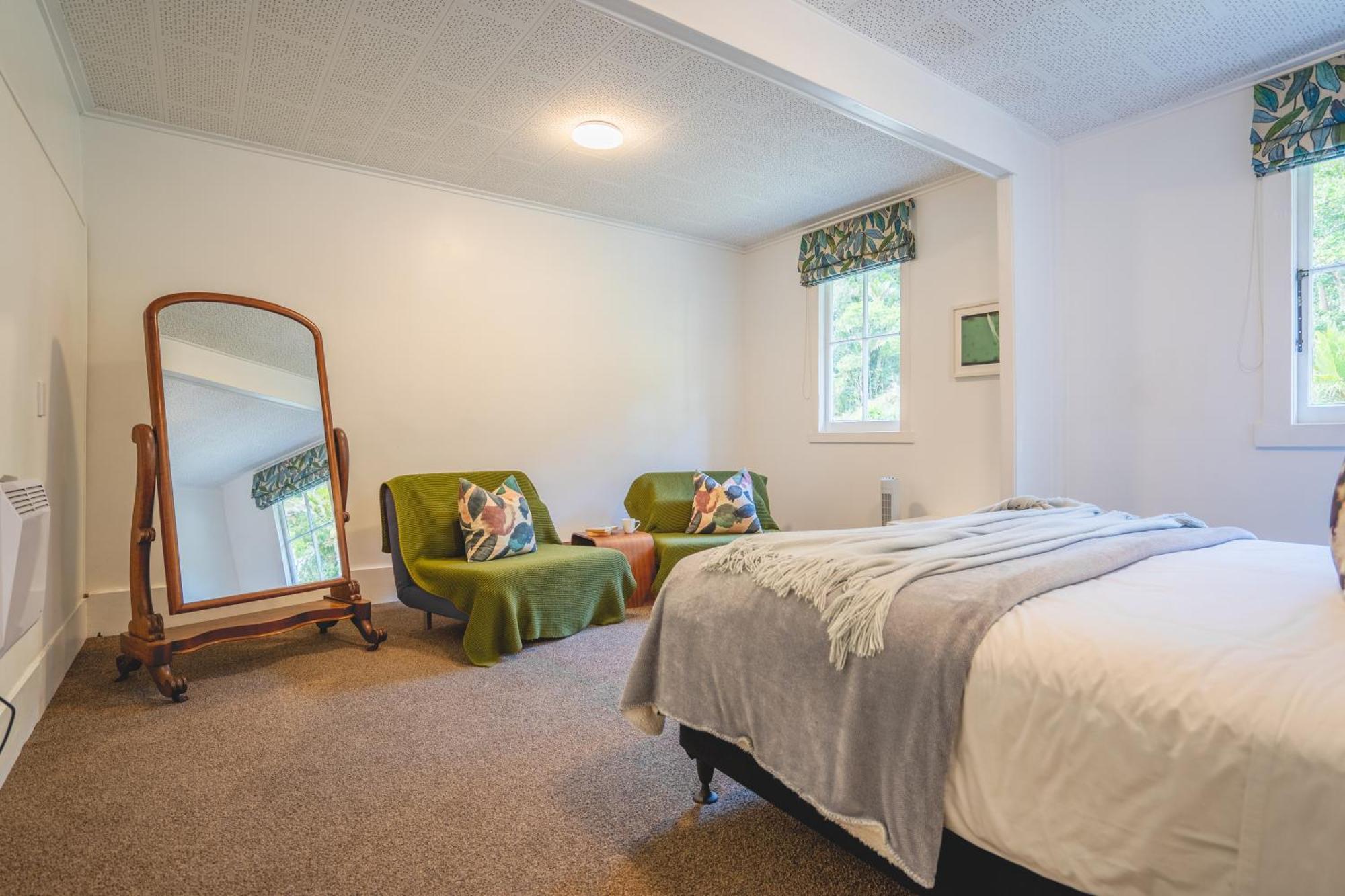 Muriwai Lodge ภายนอก รูปภาพ